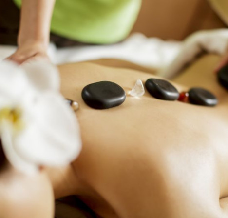 Fully Qualified Holistic Therapist Offering a Range of Massage Therapies